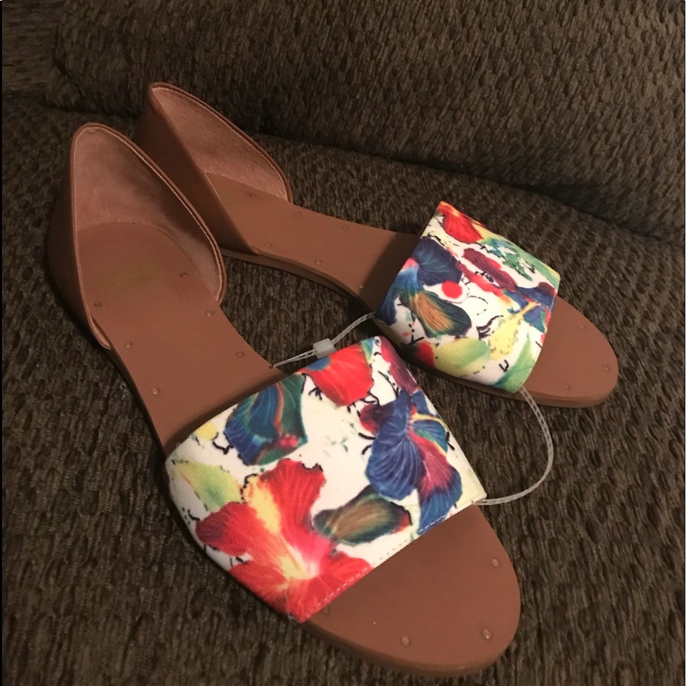 Gianni Bini flats